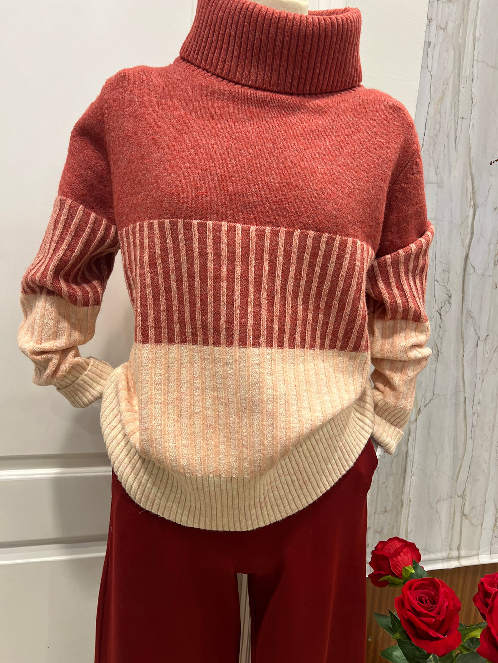 Jersey punto  cuello cisne