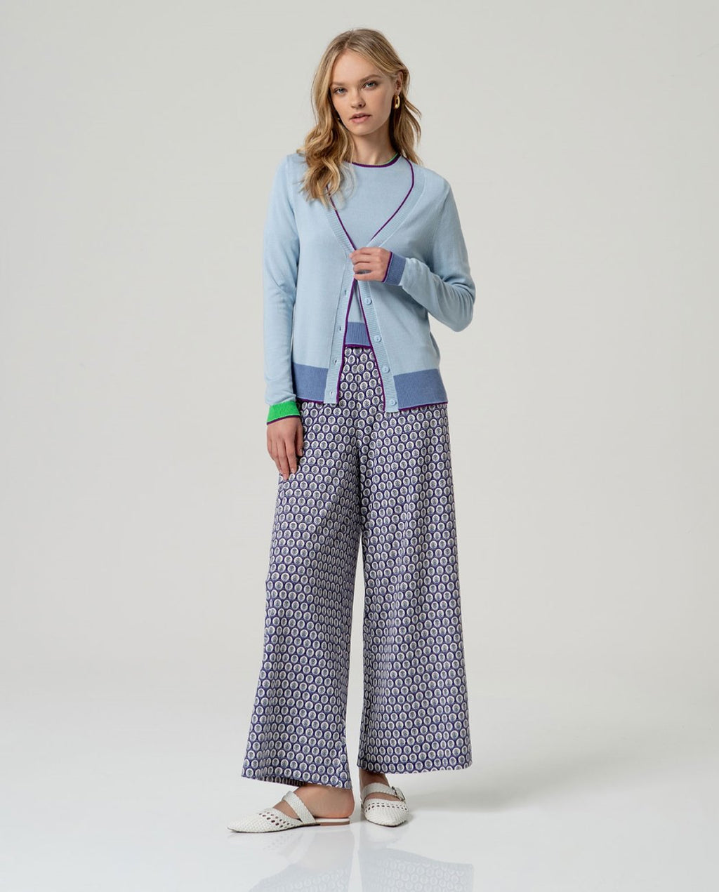 Cardigan escote pico abotonado Azul Empolvado