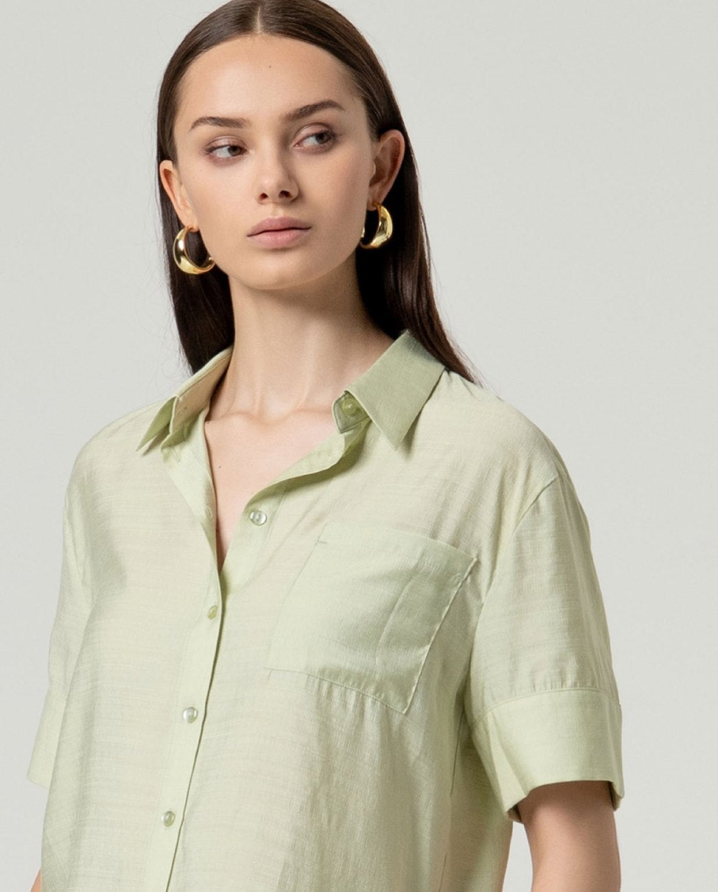 Camisa manga corta bolsillo Oliva claro
