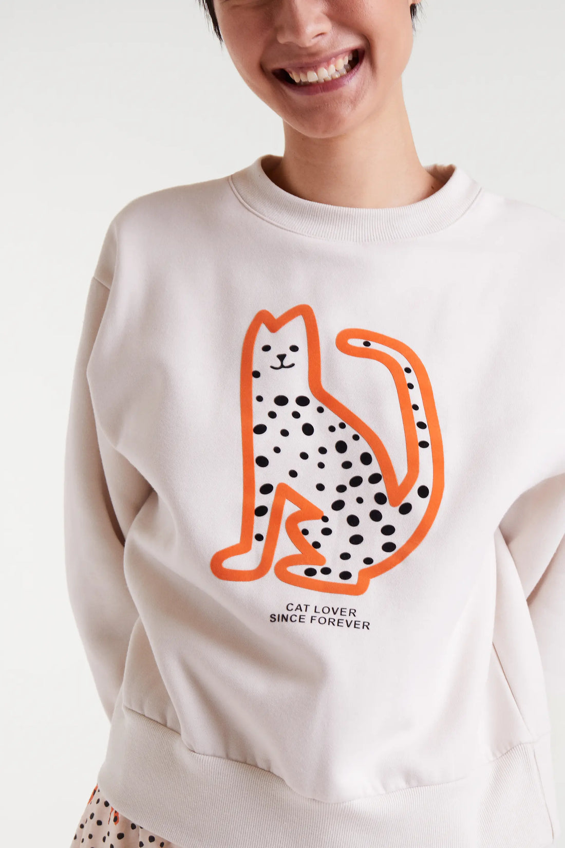 Sudadera blanca estampado Cat Lover Since Forever