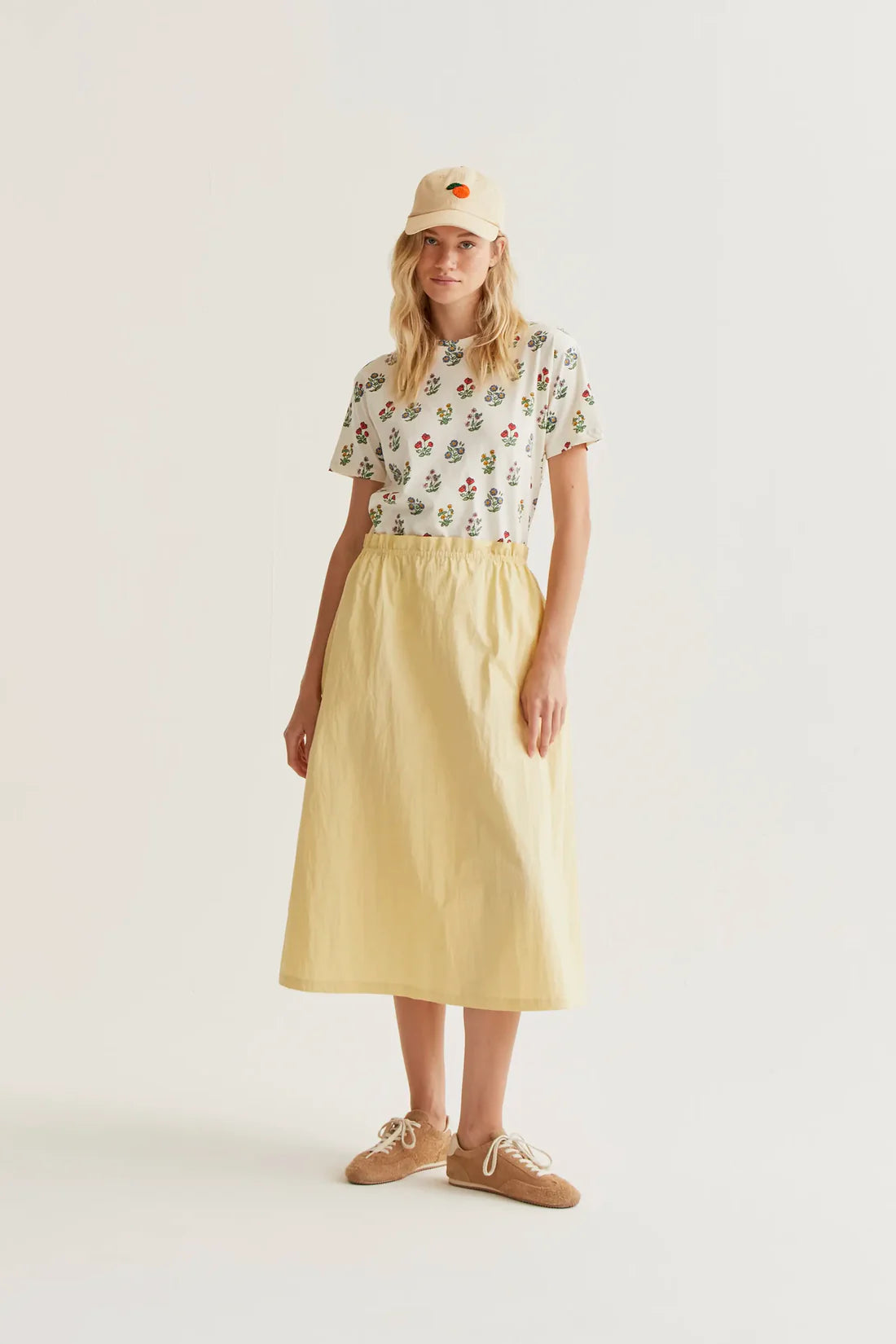 Camiseta manga corta estampado floral