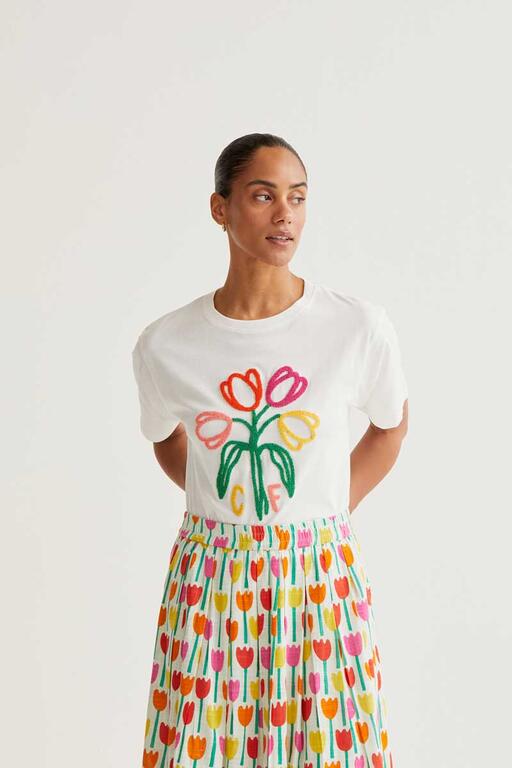 Camiseta bordada ramo tulipanes